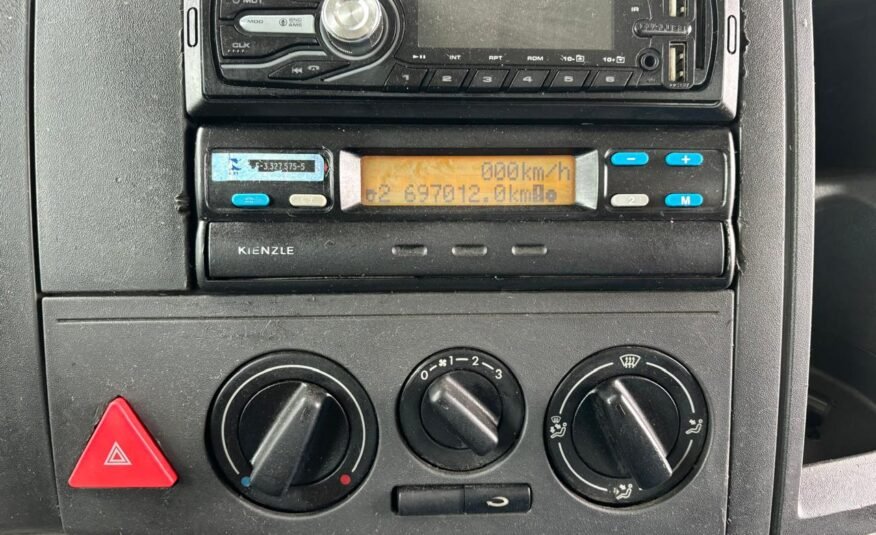 Volkswagen 15180 Baú – 2010