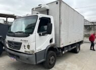 Mercedes-Benz Accelo 1016 Baú – 2014