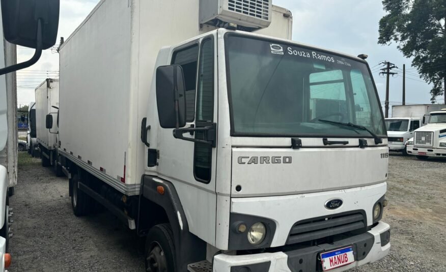 Ford Cargo Baú 1119 – 2014
