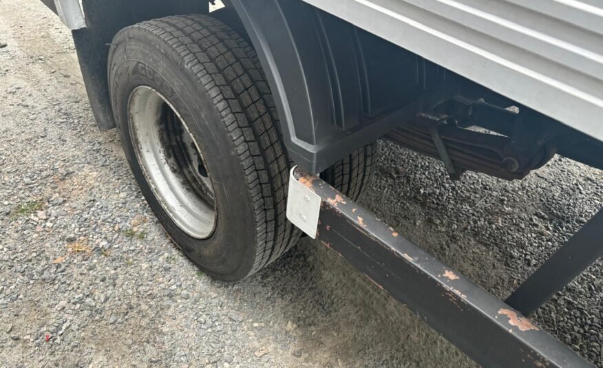 Ford Cargo Baú 1119 – 2014