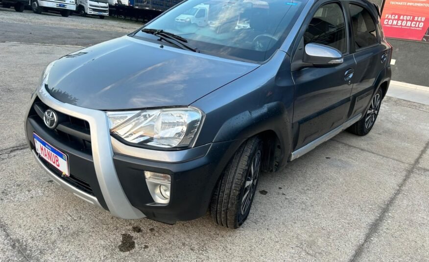 Toyota Etios Cross – 2014