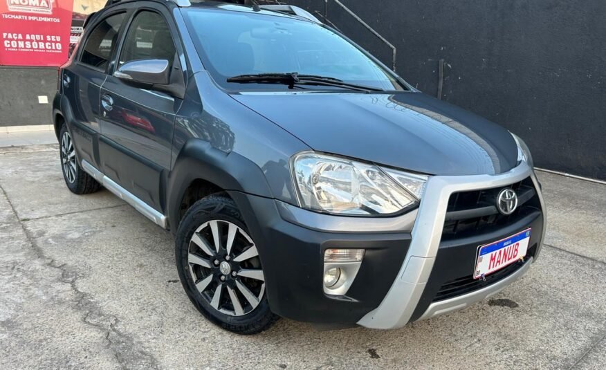 Toyota Etios Cross – 2014