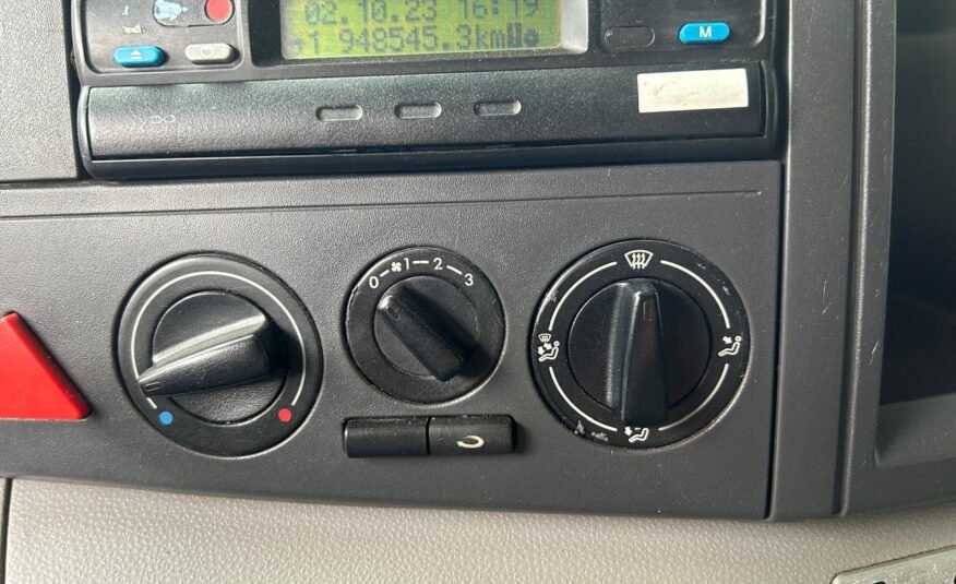 Volkswagen 24250 6×2 – 2012
